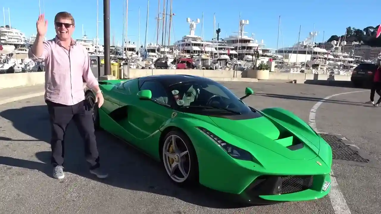 unveiling-the-unique-signal-green-laferrari-a-thrilling-ride-through-monaco