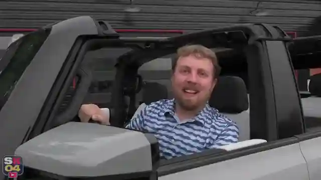 2025-gmc-hummer-ev-suv-review-power-tech-and-off-road-prowess