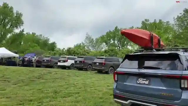 2026-ford-explorer-tremor-edition-rugged-off-road-suv-unleashed