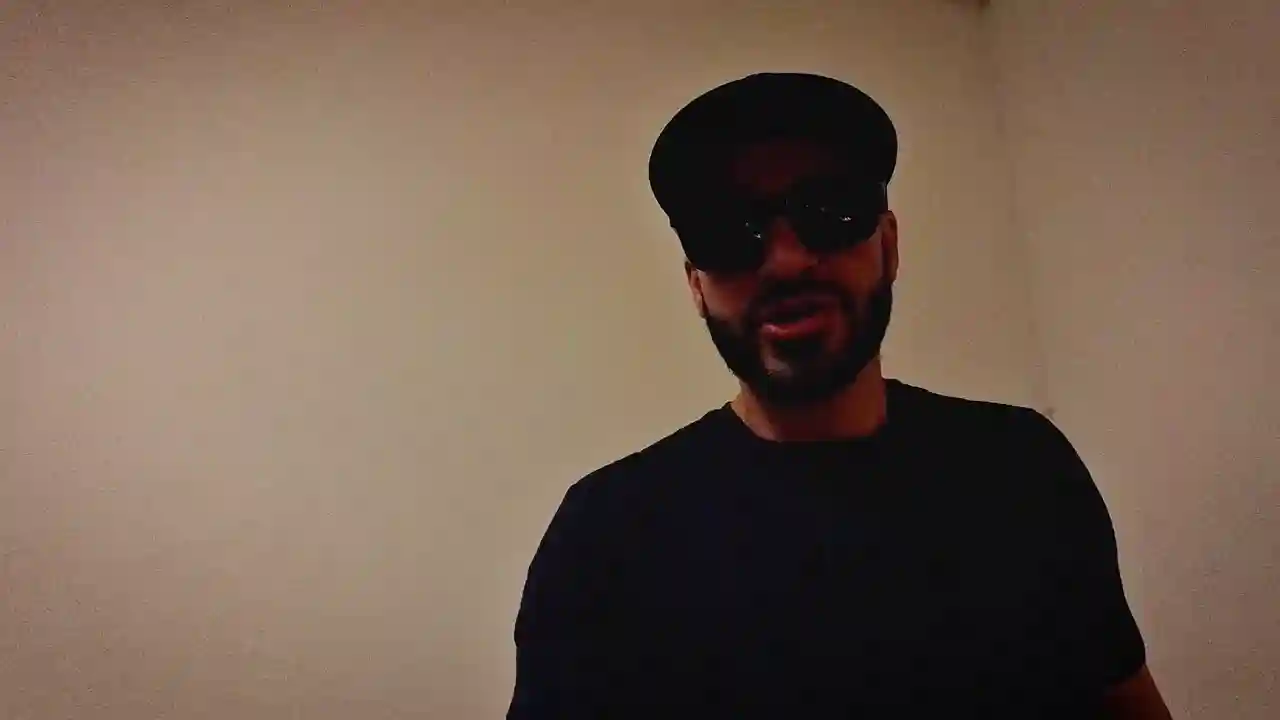 salomondrin-vlog-car-pickup-frustrations-mclaren-triumph-in-exciting-car-flipping-adventure