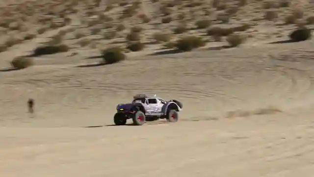 building-a-trophy-bug-larry-chens-unique-vw-creation