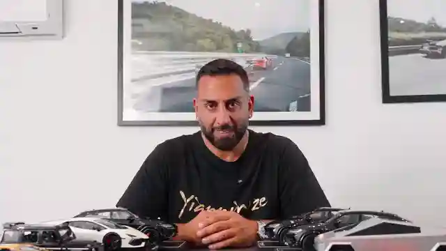 yiannimize-chrome-rose-gold-ferrari-sf90-wrap-lamborghini-urus-reveal