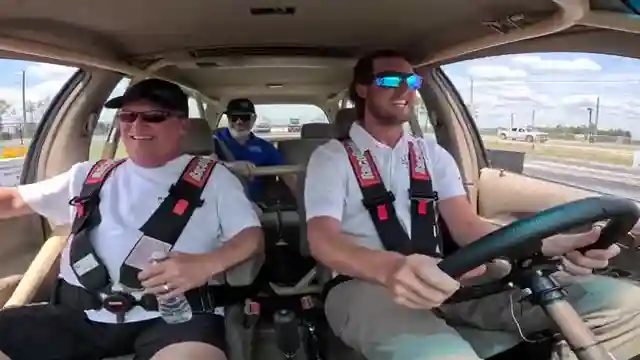 thrilling-rtr-hard-parking-rowdysy-ride-ends-in-dramatic-engine-blow-up