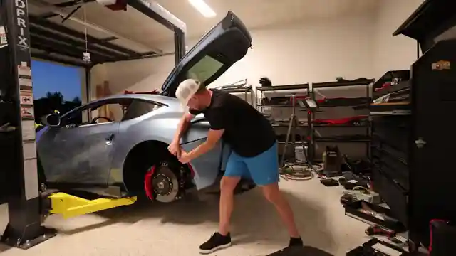 transforming-a-crash-ferrari-duke-dynamics-carbon-fiber-body-kit-installation