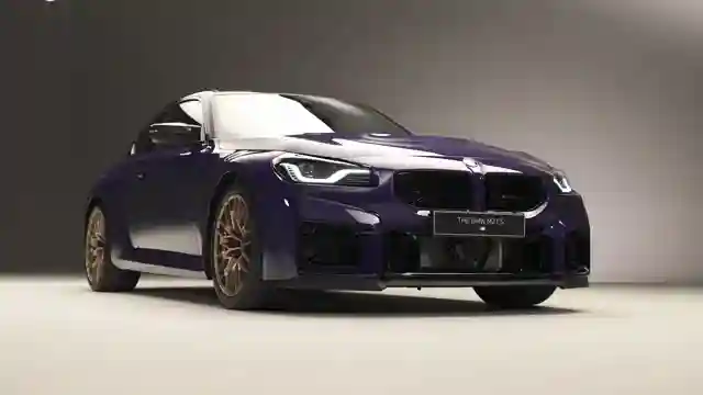 unveiling-the-bmw-m2-cs-power-performance-and-secrets-revealed