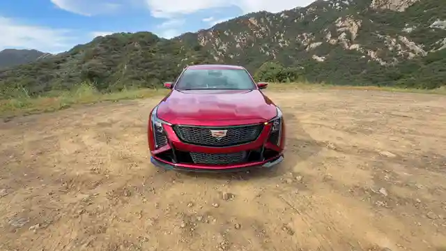 2025-ct5v-blackwing-luxury-v8-powerhouse-with-manual-transmission