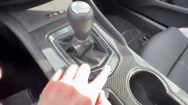 2025-ct5v-blackwing-luxury-v8-powerhouse-with-manual-transmission