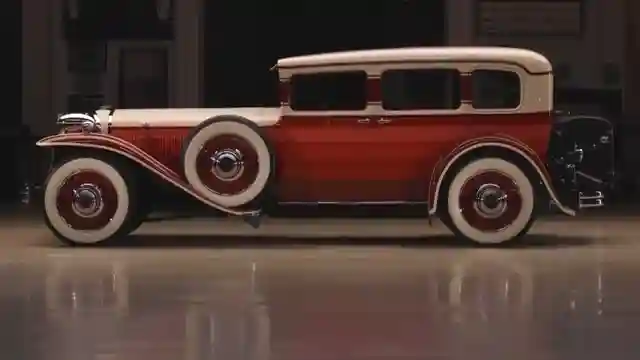 rare-1930-ruxton-front-wheel-drive-gem-on-jay-lenos-garage