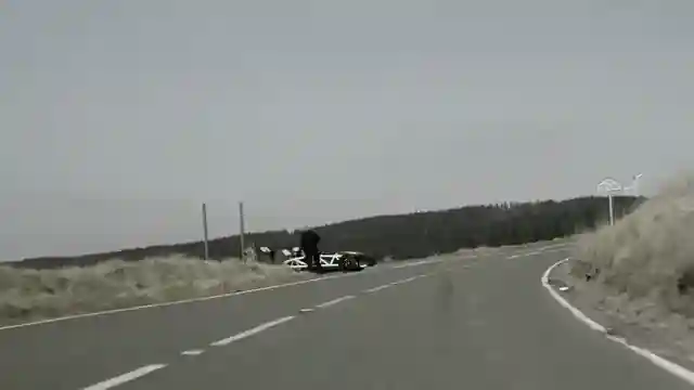 ultimate-showdown-ariel-atom-4r-vs-kum-620-on-welsh-roads