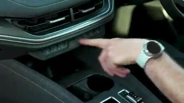 skoda-enyaq-lro-review-design-features-and-practicality