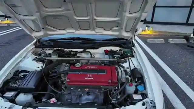 rare-gem-unveiled-honda-integra-type-rx-a-jdm-collectors-dream