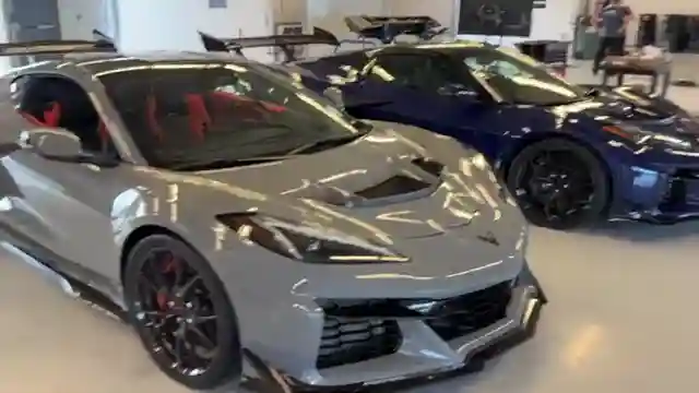 unleashing-the-chevrolet-corvette-zr1-track-ready-power-and-precision