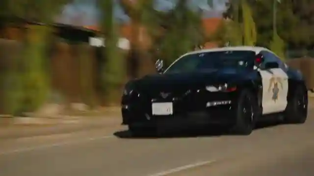 ford-mustang-tribute-to-california-highway-patrol-design-and-features