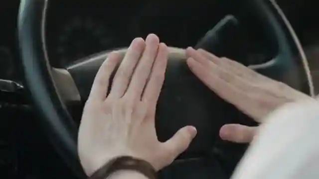 the-evolution-of-car-horns-from-safety-signals-to-expressions-of-frustration