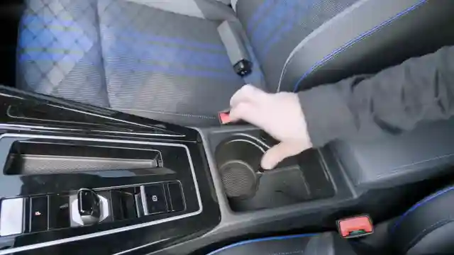 2025-vw-golf-r-review-dominating-performance-and-customization