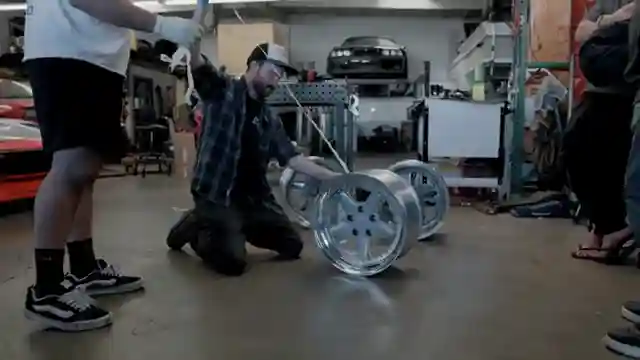 stanceworks-transforms-e36-m3-and-328-with-custom-wheels-and-enzitech-wrap
