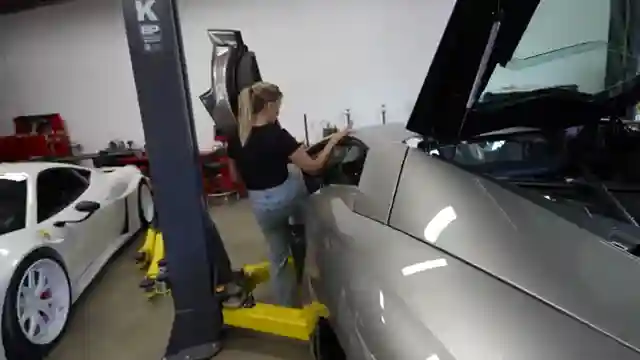 revamping-lamborghini-aventador-exhaust-hexagonal-tips-upgrades