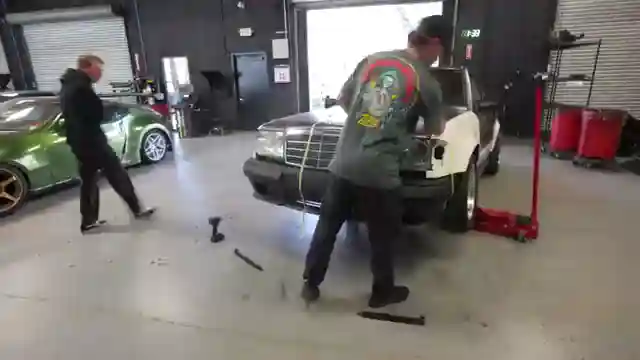 abandoned-mercedes-rebuild-custom-exhaust-widebody-kit-418-hp-dyno-run