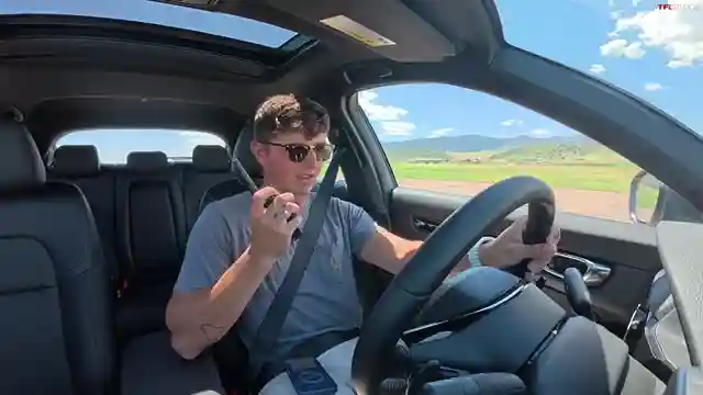 honda-civic-si-vs-hybrid-drag-race-showdown-at-altitude