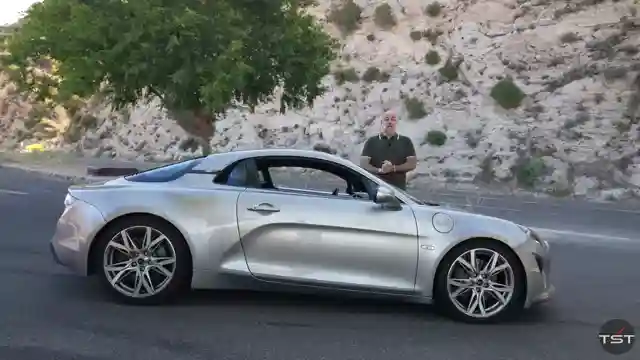 exploring-the-alpine-a110-french-performance-marvel-in-california