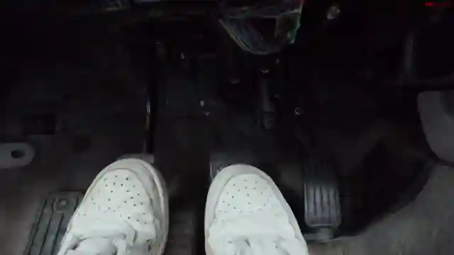 master-manual-transmission-basics-to-open-road-confidence