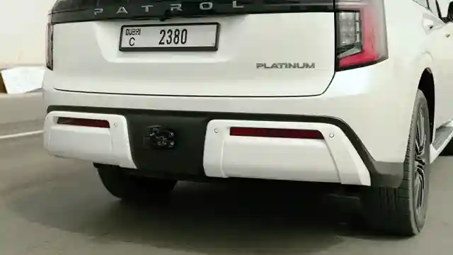 nissan-patrol-vs-lexus-lx-abu-dhabi-drag-race-showdown