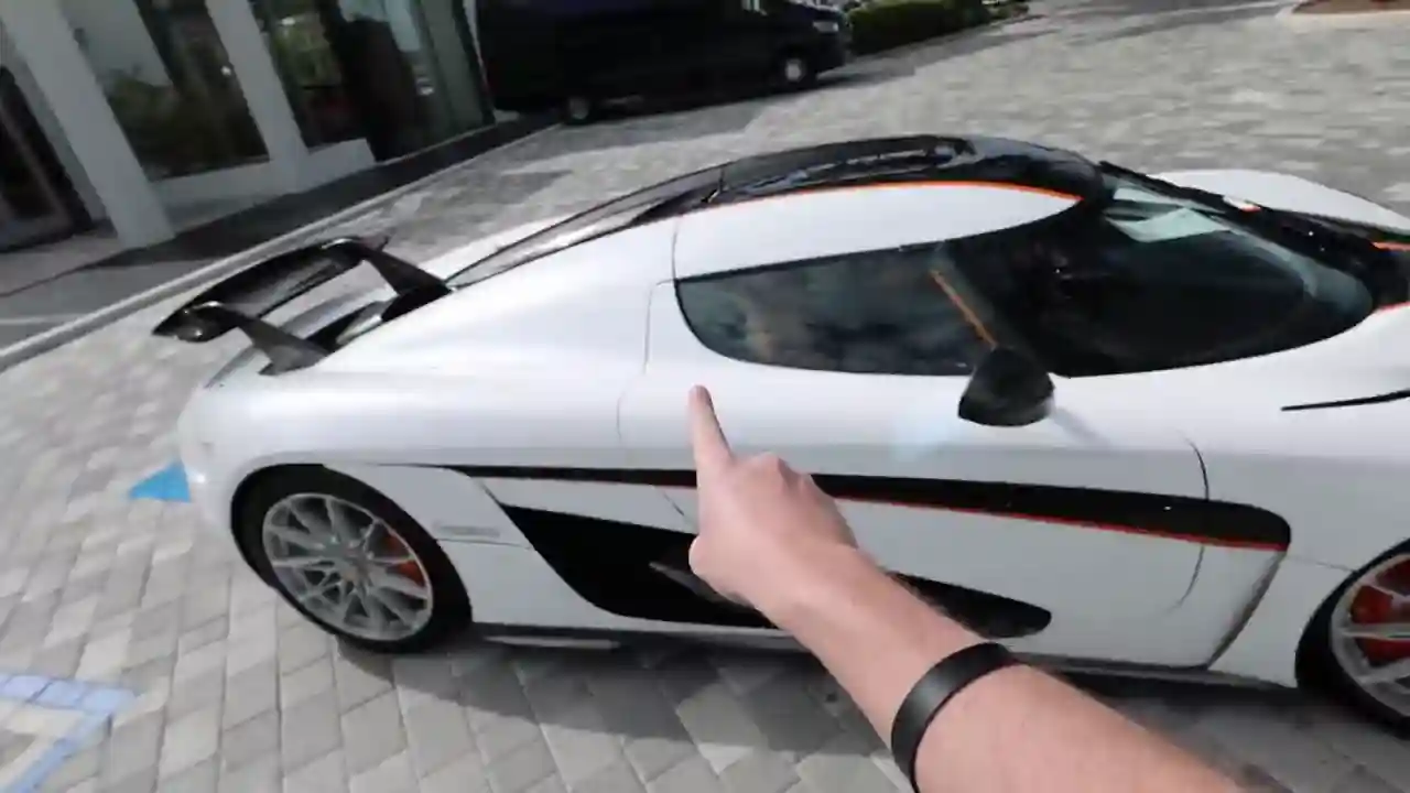 hypercar-extravaganza-thestradmans-epic-adventure-in-florida