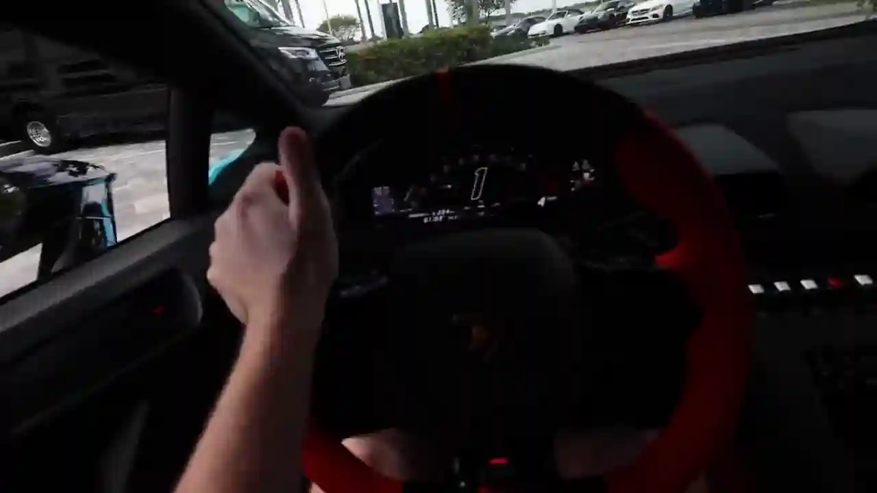 hypercar-extravaganza-thestradmans-epic-adventure-in-florida