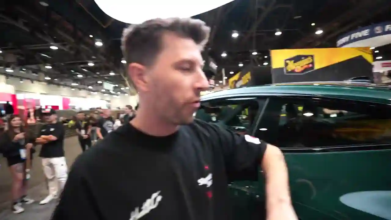 roasting-and-complimenting-youtubers-cars-at-sema-tj-hunt