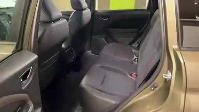 2025-subaru-forester-hybrid-efficiency-and-style-in-a-practical-package