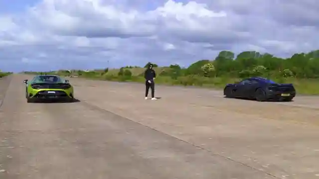 mclaren-p1-vs-750s-drag-race-showdown