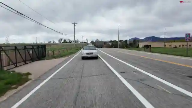 exploring-betty-the-legendary-mercedes-w210-with-550k-miles