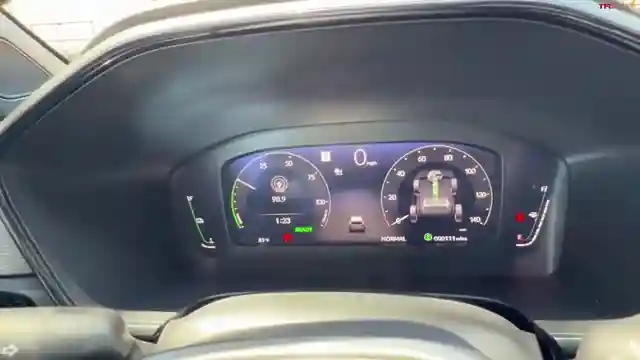 2026-honda-crv-trail-sport-hybrid-power-and-off-road-adventure