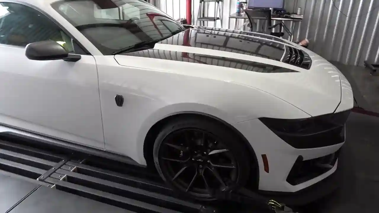 unleashing-the-ford-mustang-dark-horse-dyno-testing-and-track-fun-at-hennessy