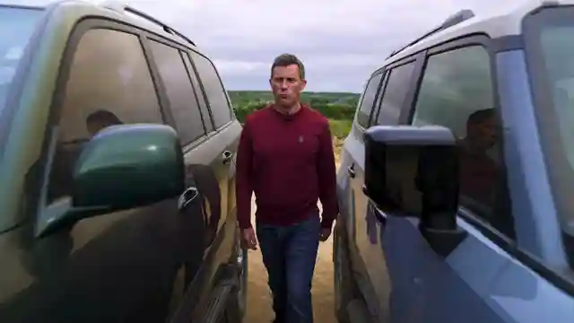 off-road-showdown-new-toyota-land-cruiser-dominates-v8-in-challenges