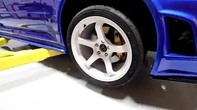 surprise-unveiling-restoring-and-upgrading-a-nissan-r34-gt-r