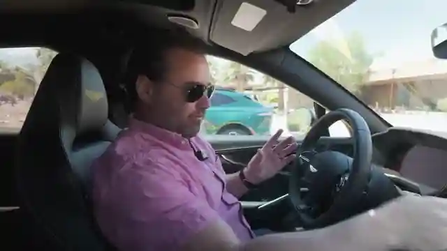 revolutionize-your-drive-apple-carplay-ultra-in-aston-martin
