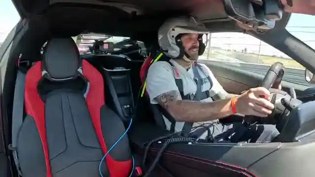 chevrolet-corvette-c8-lineup-review-stingray-z06-zr1
