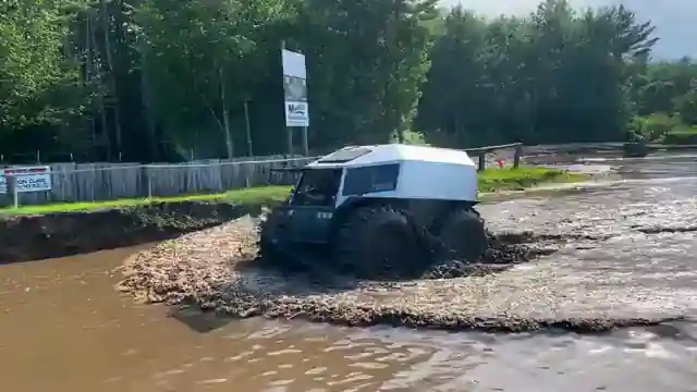 electrifying-mini-jet-boat-conversion-welding-testing-and-repurposing-adventure