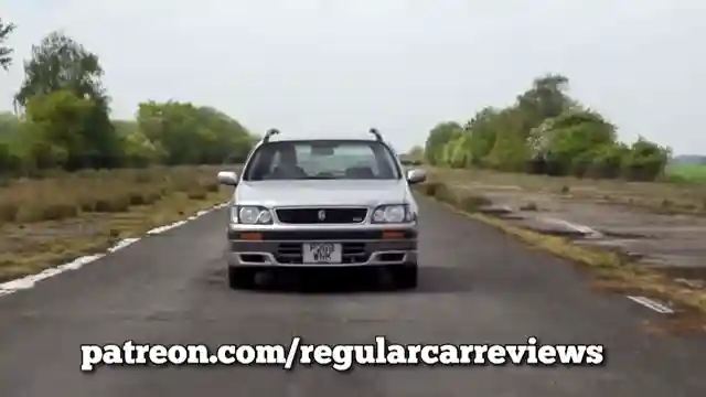 regular-car-reviews-critiquing-the-2010-toyota-prius