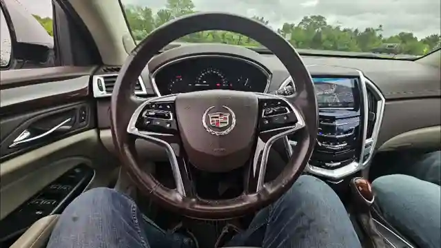 humorous-review-2015-cadillac-srx-critique
