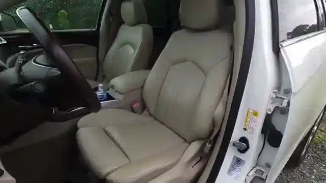 humorous-review-2015-cadillac-srx-critique
