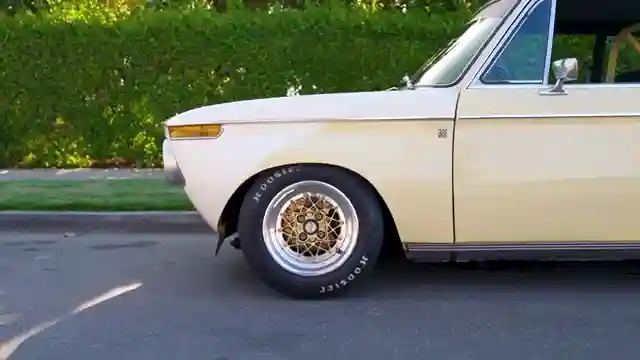 meet-paul-lever-crafting-the-ultimate-bmw-2002-oni-badger