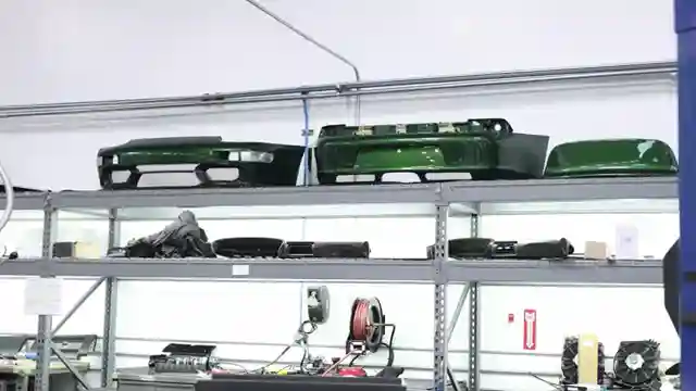 exploring-gunther-works-crafting-1-8m-air-cooled-porsches