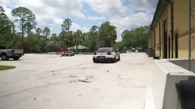 adam-lz-vs-chelsea-thrilling-dark-horse-r-mustang-track-challenge