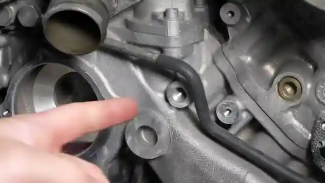unraveling-the-mystery-maserati-sl-ferrari-engine-failure