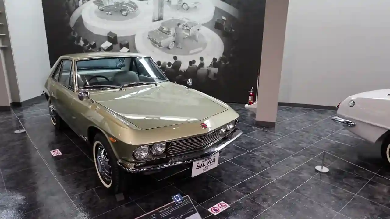 exploring-the-toyota-museum-a-journey-through-car-culture-and-classic-cars-with-larry-chen
