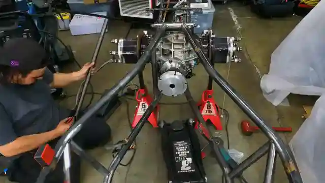 building-a-chassis-for-a-12-rotor-engine-precision-and-power
