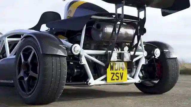 ultimate-aerial-atom-drag-race-atom-4-dominates-quarter-mile-showdown