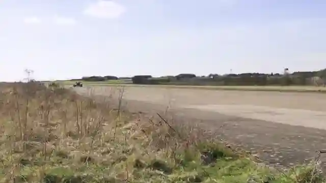 ultimate-aerial-atom-drag-race-atom-4-dominates-quarter-mile-showdown
